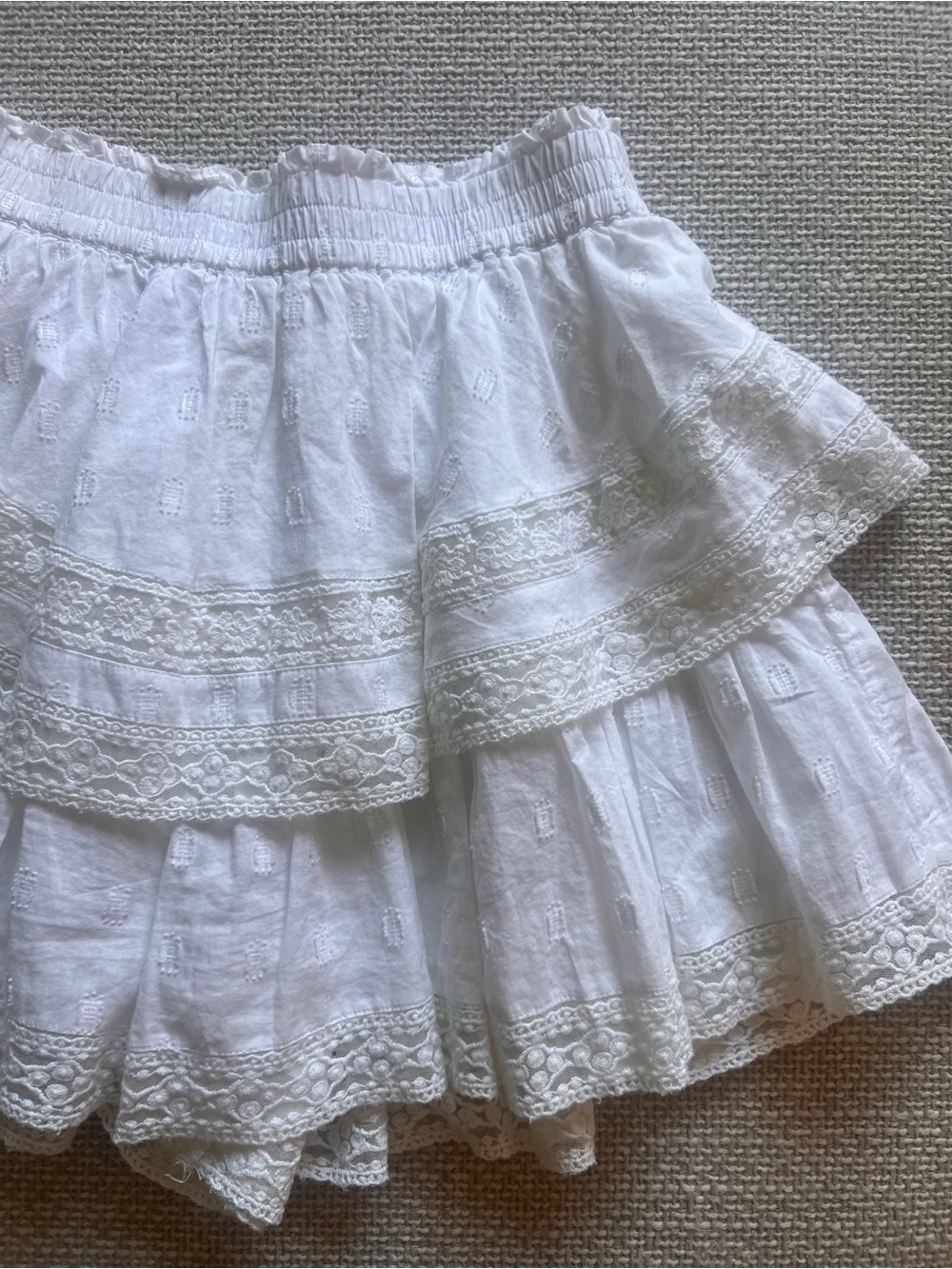 American Eagle Outfitters White Tiered Lace Skater Skirt (small) - Picture 2 of 9